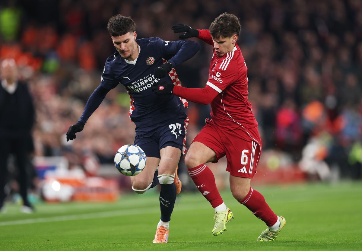 Cu Dennis Man pe teren 89 de minute, PSV a obținut victoria SEZONULUI! Liverpool, UMILITĂ pe Anfield în Liga Campionilor