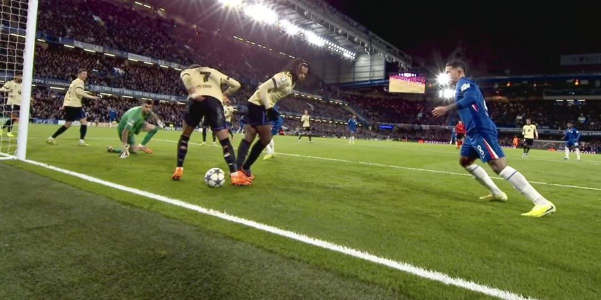 O ironie și o poză cu jucătorul în fustă » MM Stoica, despre gafa serii în Liga Campionilor: „Ai greșit poarta, băiatul meu”