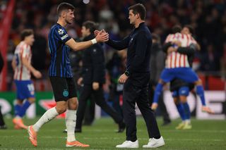 „Săptămână sumbră. Chivu, pierdut” » Gazzetta dello Sport, concluzie dură după Inter - Atletico