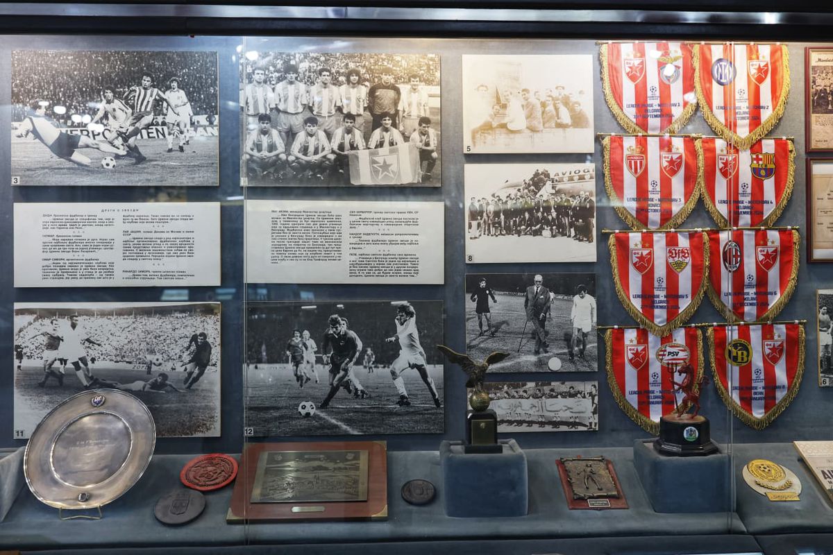 Imagini de la muzeul celor de la Steaua Roșie Belgrad