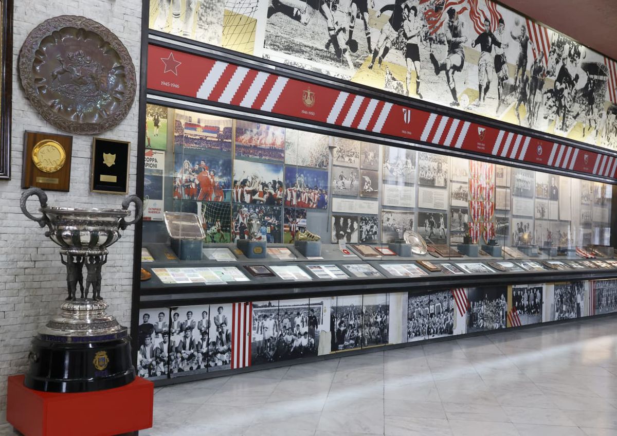 Imagini de la muzeul celor de la Steaua Roșie Belgrad