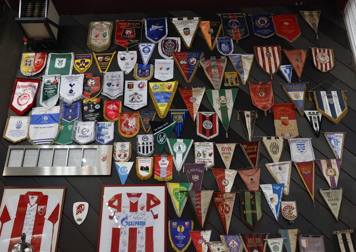 Imagini de la muzeul celor de la Steaua Roșie Belgrad