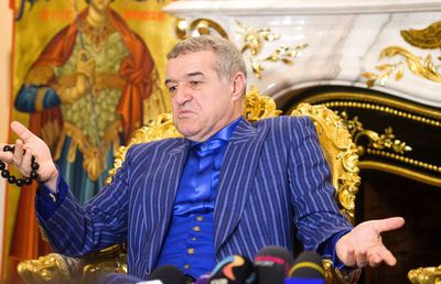 Gigi Becali vrea să emigreze în Grecia de frica DNA: „Nu vreau să mi se nască nepoții și să fiu în pușcărie”
