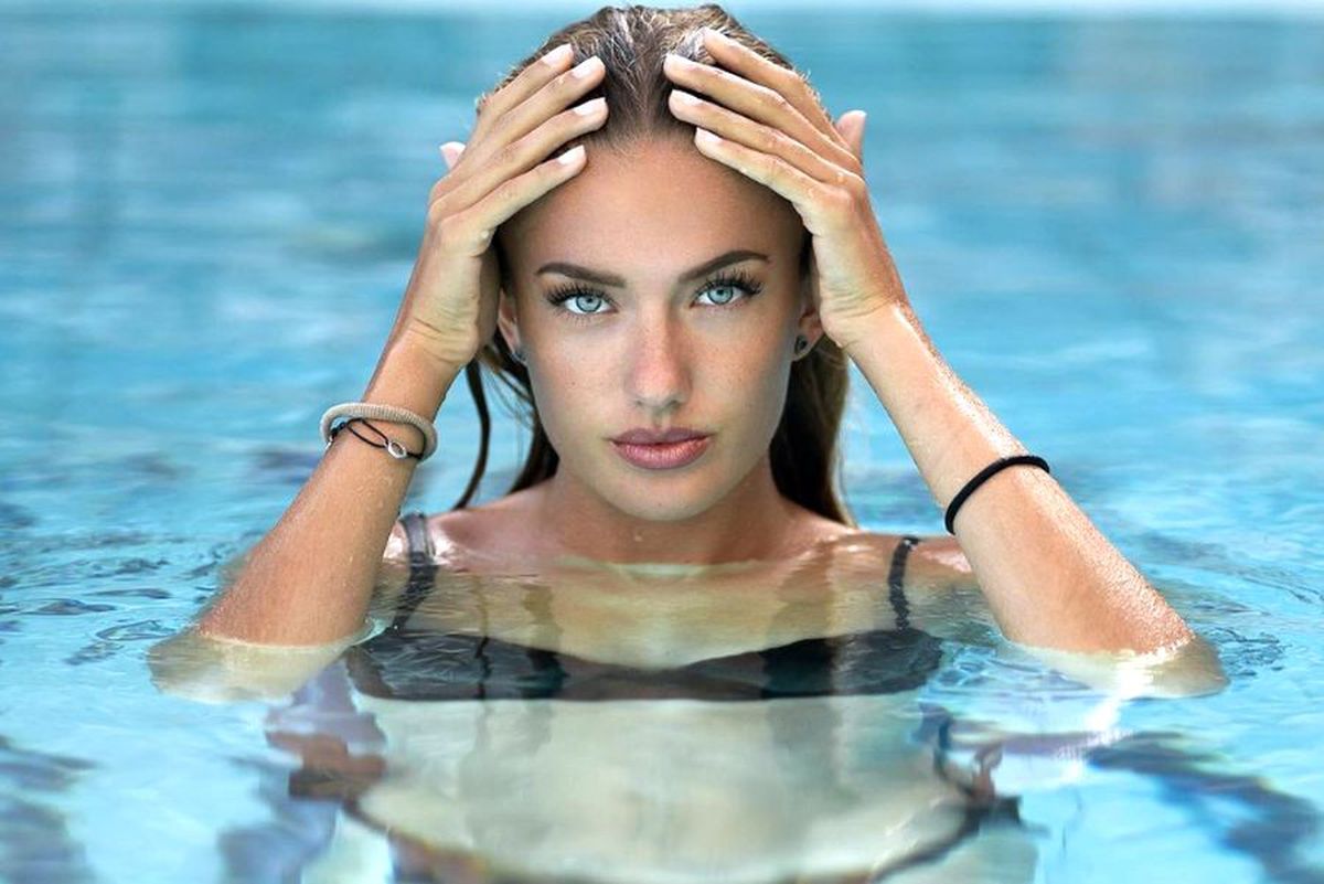 GALERIE FOTO Rochia cu care cea mai sexy atletă a lumii a dat pe spate Instagramul