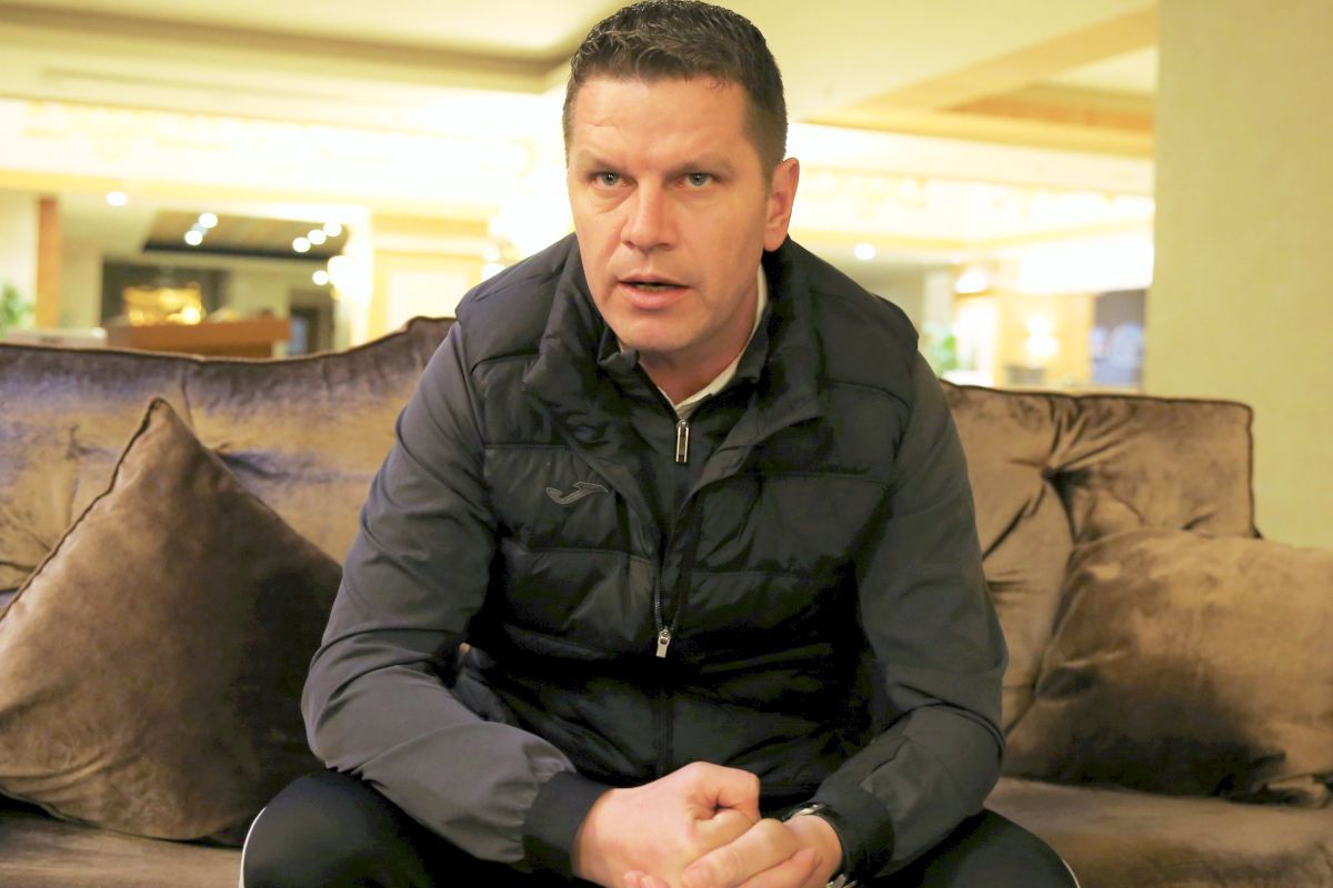 DINAMO. Stoican pleacă din țară și le-a transmis șefilor să rezilieze cu cine pot » 11 fotbaliști intră de luni la negocieri