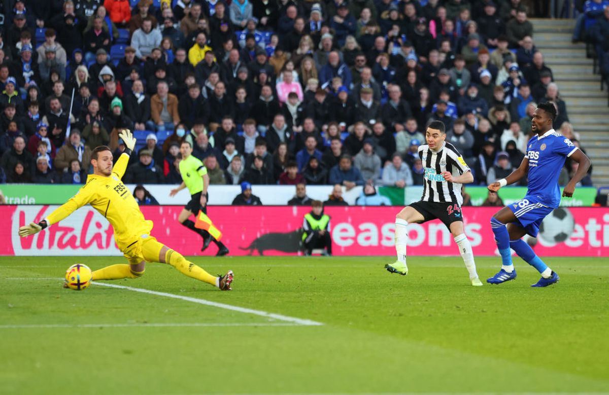 Spectacol total în Premier League de Boxing Day: 16 minute de grație pentru lider! Dramatism pe Goodison Park și record uluitor bifat de Robertson