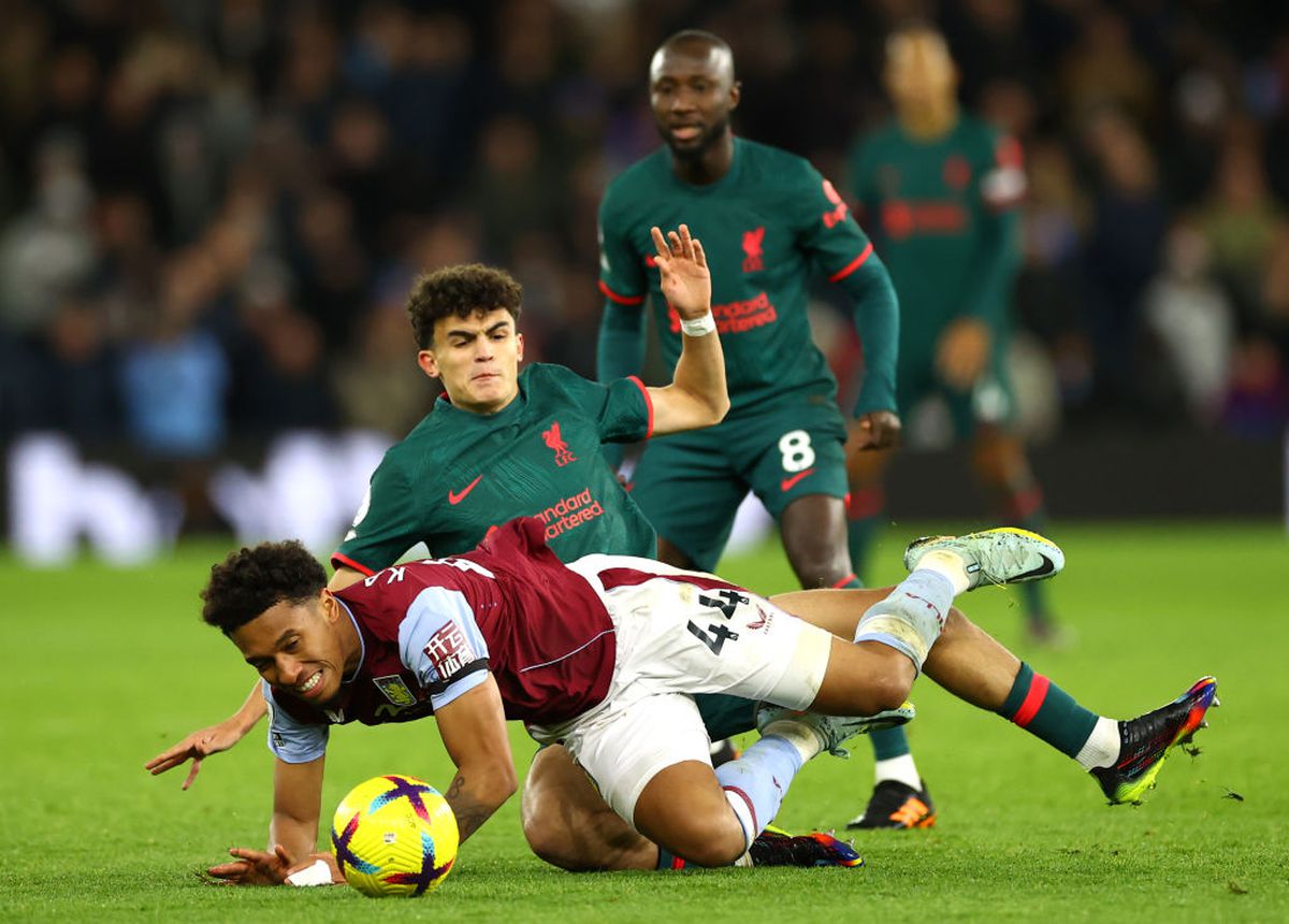 Spectacol total în Premier League de Boxing Day: 16 minute de grație pentru lider! Dramatism pe Goodison Park și record uluitor bifat de Robertson