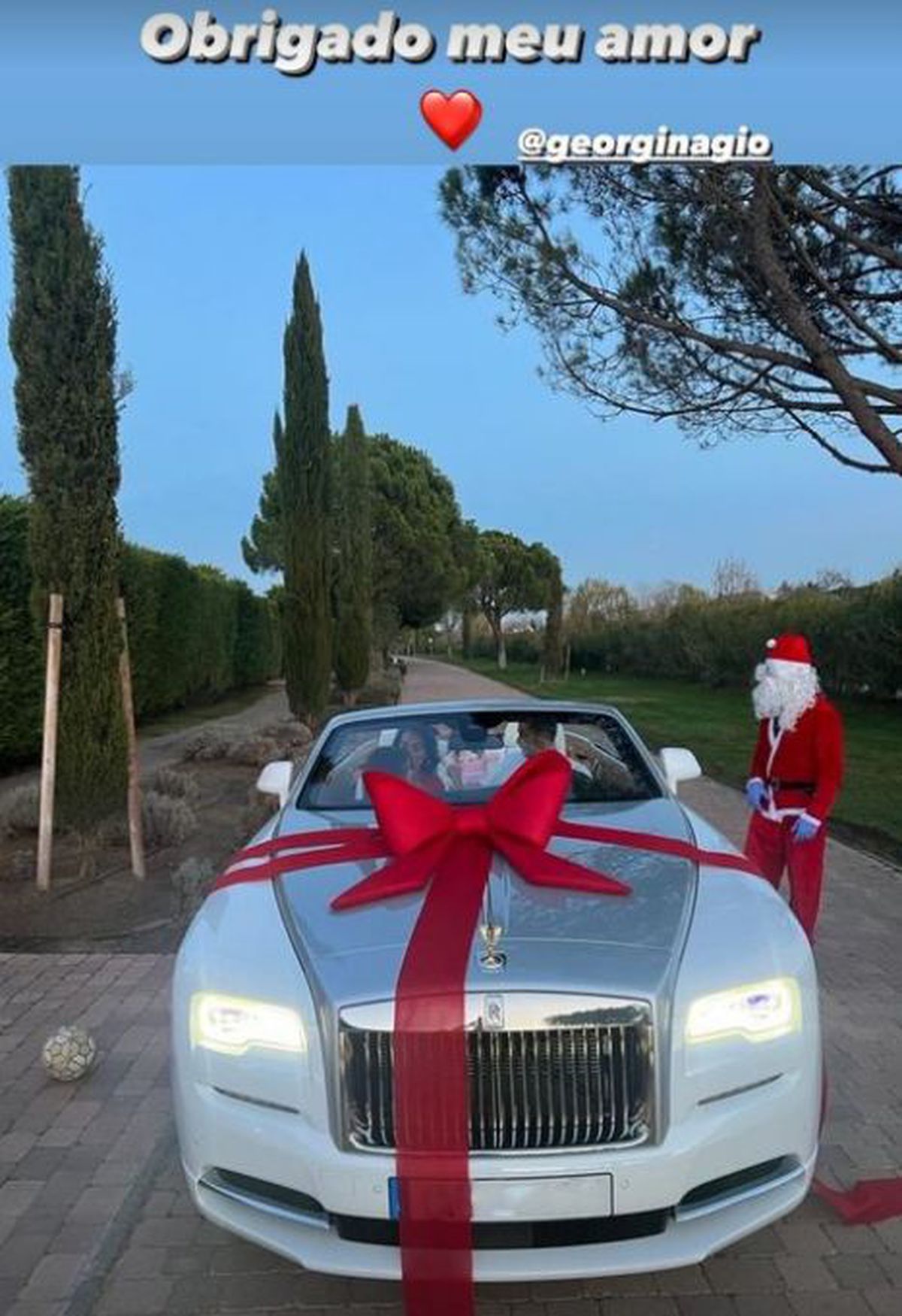 „Moșul” Georgina i-a adus lui Ronaldo un cadou de peste 340.000 de dolari: „Mulțumesc, iubirea mea”