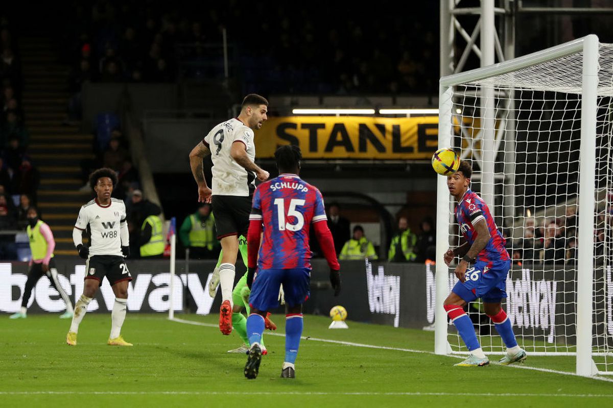 Spectacol total în Premier League de Boxing Day: 16 minute de grație pentru lider! Dramatism pe Goodison Park și record uluitor bifat de Robertson