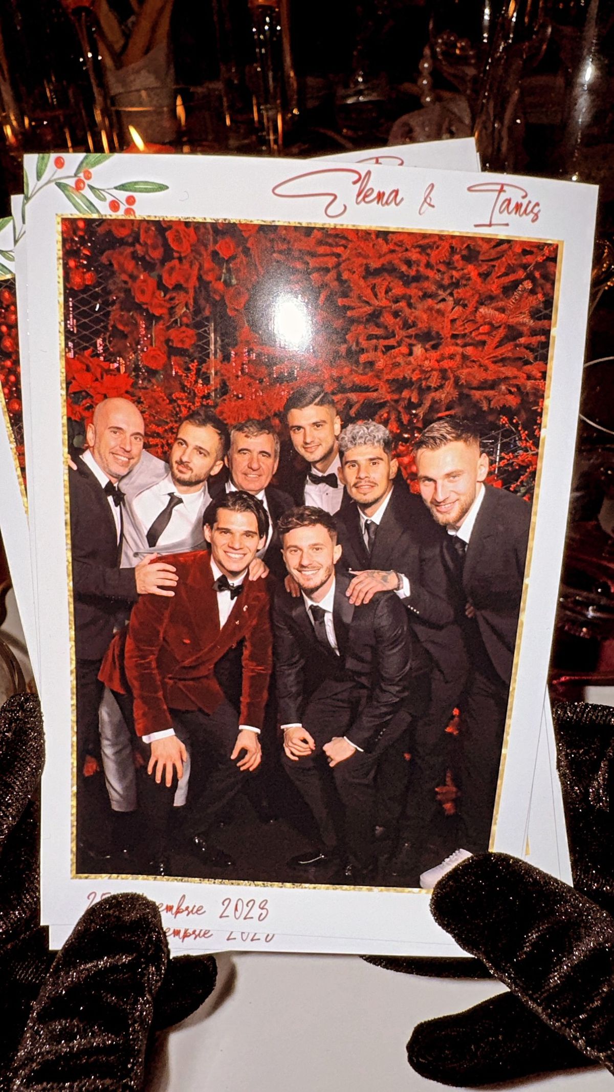 Băieții lui Hagi s-au făcut mari » Fotbaliștii lansați de „Rege”, show la cununia lui Ianis: „Farul campioană” și imnul României