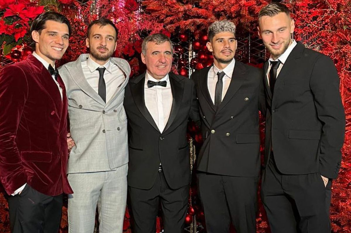 Băieții lui Hagi s-au făcut mari » Fotbaliștii lansați de „Rege”, show la cununia lui Ianis: „Farul campioană” și imnul României