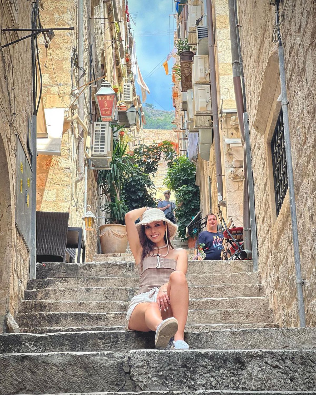 Imagini FABULOASE cu Gică Hagi de la cununia lui Ianis. „Regele” a cântat o piesă celebră a celor de la Vaya Con Dios