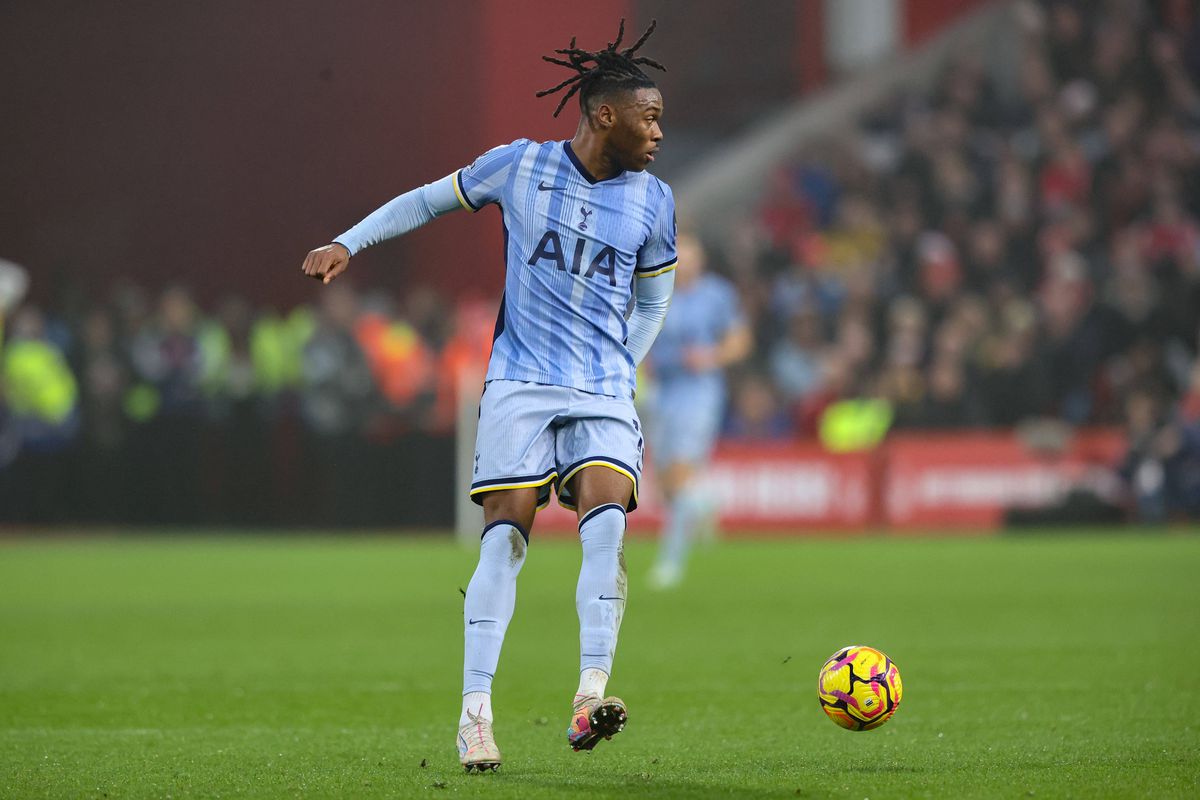 Nottingham Forest - Tottenham 1-0, în imagini. Radu Drăgușin a fost titular de Boxing Day // 26.12.2024