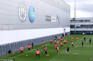 „Arestați” de Pep Guardiola! Măsură extremă la Manchester City înainte de Boxing Day