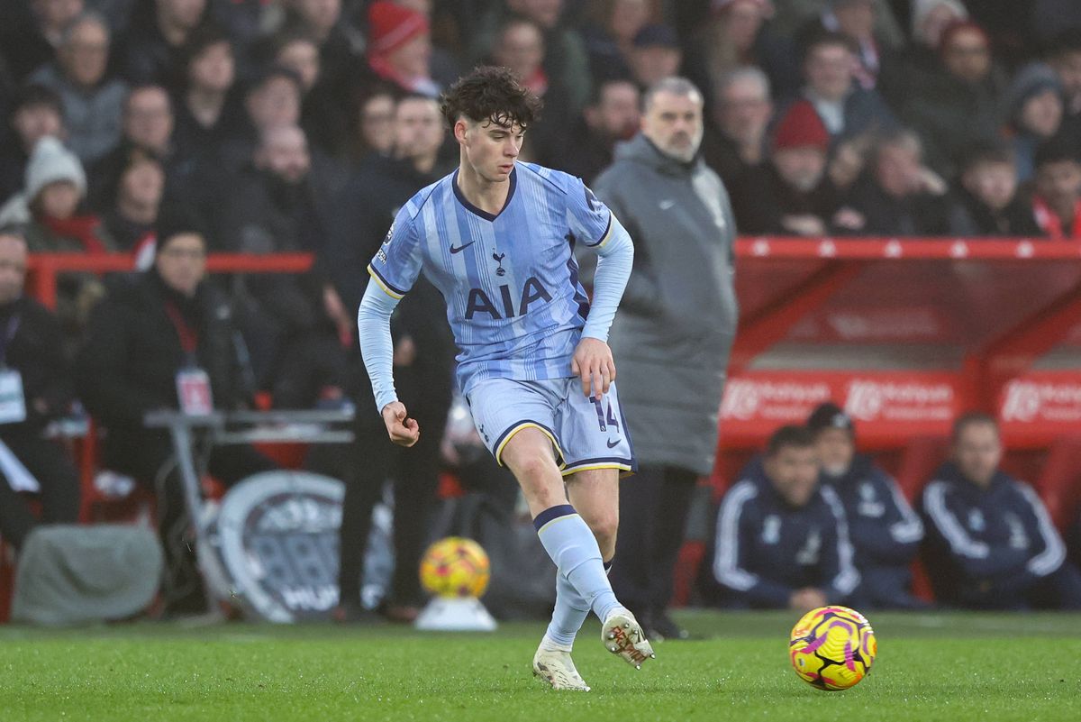 Nottingham Forest - Tottenham 1-0, în imagini. Radu Drăgușin a fost titular de Boxing Day // 26.12.2024