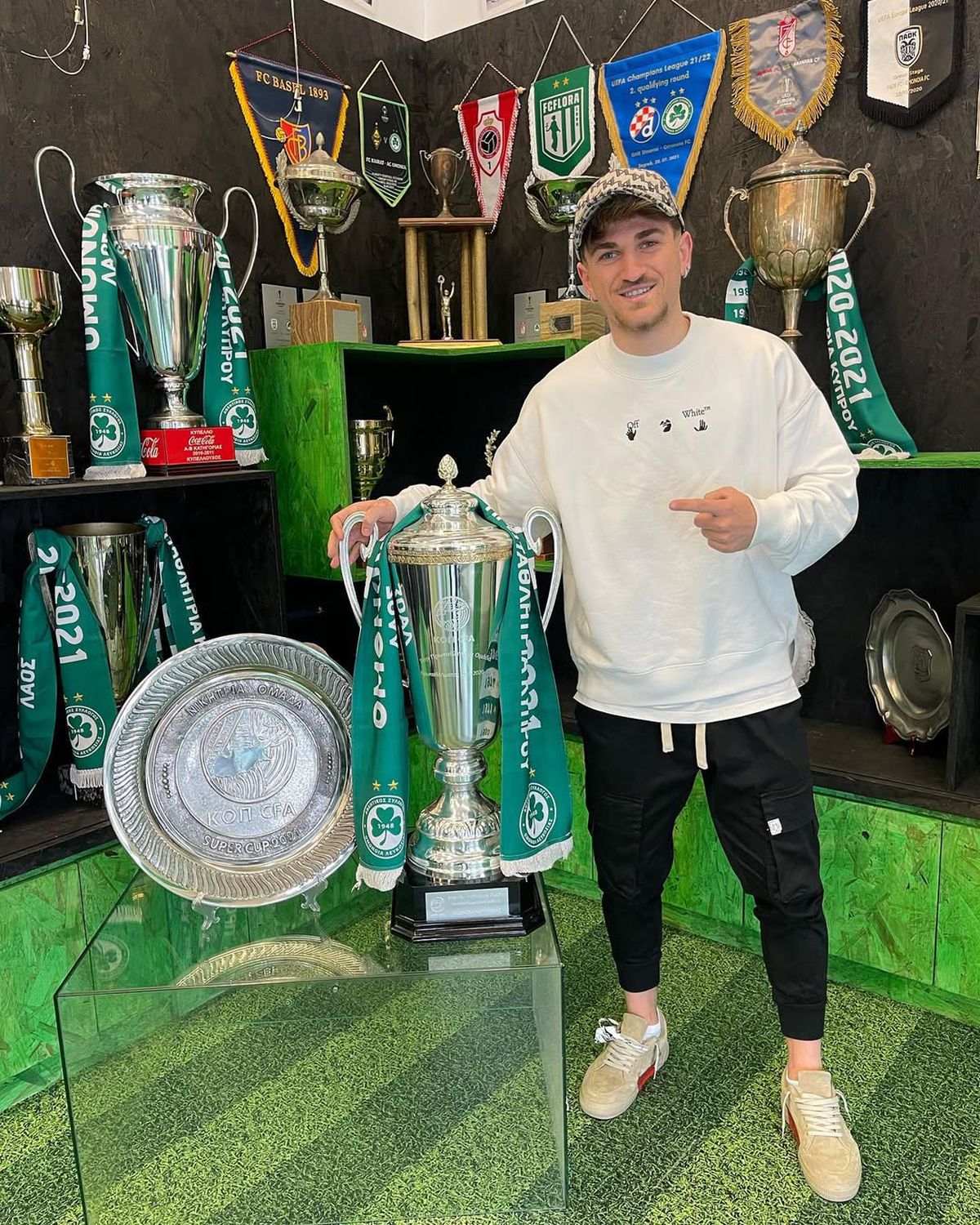 Marinos Tzionis - carieră - UTA, Kansas - MLS, Cipru