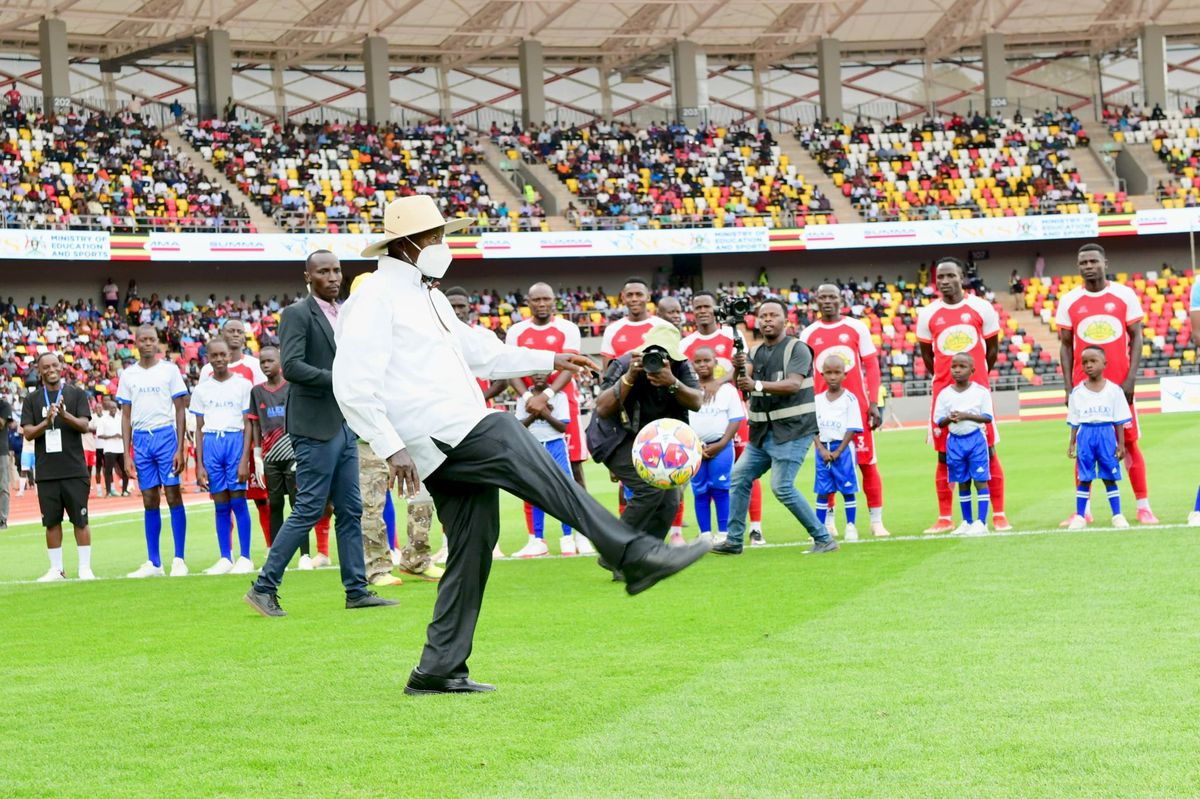 Cum arată un stadion de 130 milioane de dolari abia inaugurat în Uganda