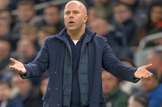 Arne Slot, despre marea slăbiciune a lui Liverpool: „Cu așa ceva, e imposibil să terminăm în primele 5”