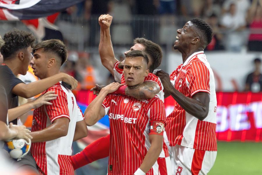 Dinamo e favorita principală la titlu în viziunea lui Laszlo Balint // FOTO: Facebook @Dinamo Bucuresti Antrenorul Oțelului, discurs manifest după Sărbători: „Să meargă la pușcărie!” + Situația transferurilor lui Lameira și Joao Paulo » Ce spune despre „căruța cu bani” de la Ahmetov