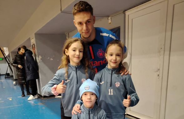 Louis Munteanu s-a pozat în tricoul lui FCSB! » O „aroganță” la adresa lui Varga sau urmează transferul?