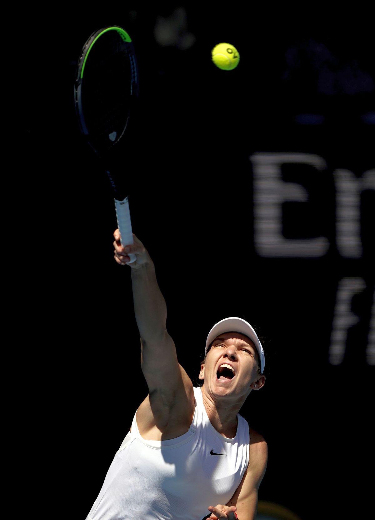 SIMONA HALEP LA AUSTRALIAN OPEN // VIDEO Simona Halep, în marș spre un nou titlu de Grand Slam! E singura de la Australian Open care a reușit asta