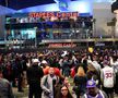 FOTO Kobe Bryant a murit // Mii de oameni s-au strâns la Staples Center în LA » Omagiu special la Premiile Grammy