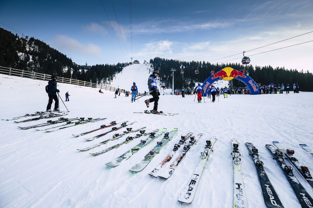FOTO & VIDEO // A fost nebunie la cote maxime pe pârtia din Poiana Brașov! "Urși", "tigri" și "lei" au participat la cea mai tare competiție a iernii