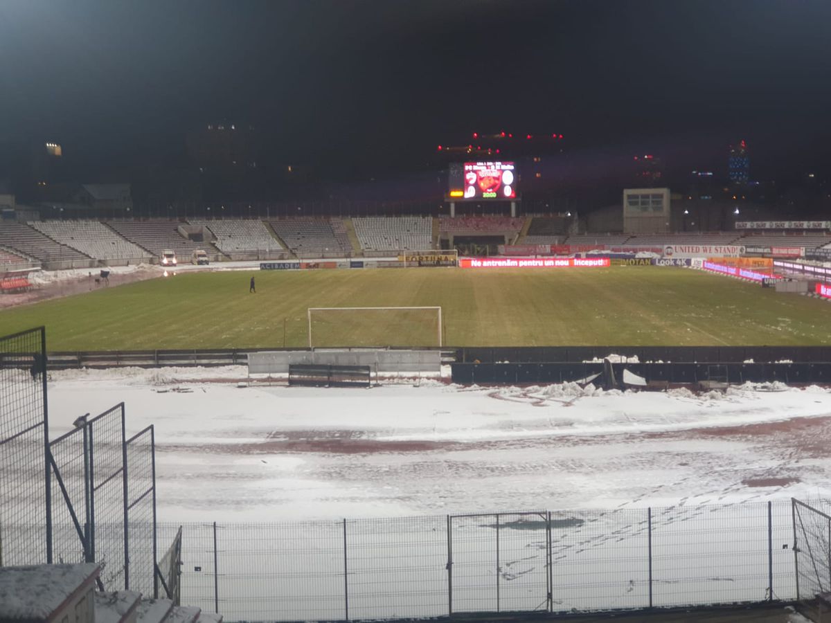 VIDEO Noul șef de la Dinamo a anunțat ultima mutare din „Groapă”: „E pe drum!” + Cum au ratat „câinii” un transfer: „I-au zis să nu calce în România”