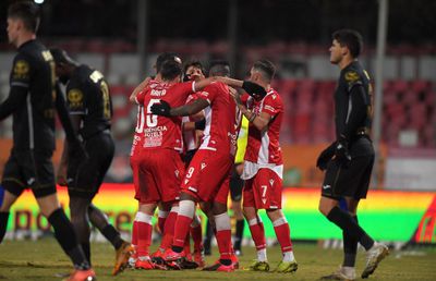 FOTO+VIDEO. Dinamo - Gaz Metan 2-1 » „Câinii”, resuscitați de Bîrsan! „Centralul” a inventat golul victoriei. Cronica: „Fluierul fermecat”