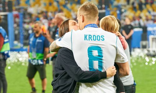 Jessica a fost preocuparea lui Kroos înainte de finala CM: „N-am dormit deloc bine” + Când s-a îmbătat rău cu tequila și despre ce jucător spune: „Să vină, Madridul deja îl iubește”