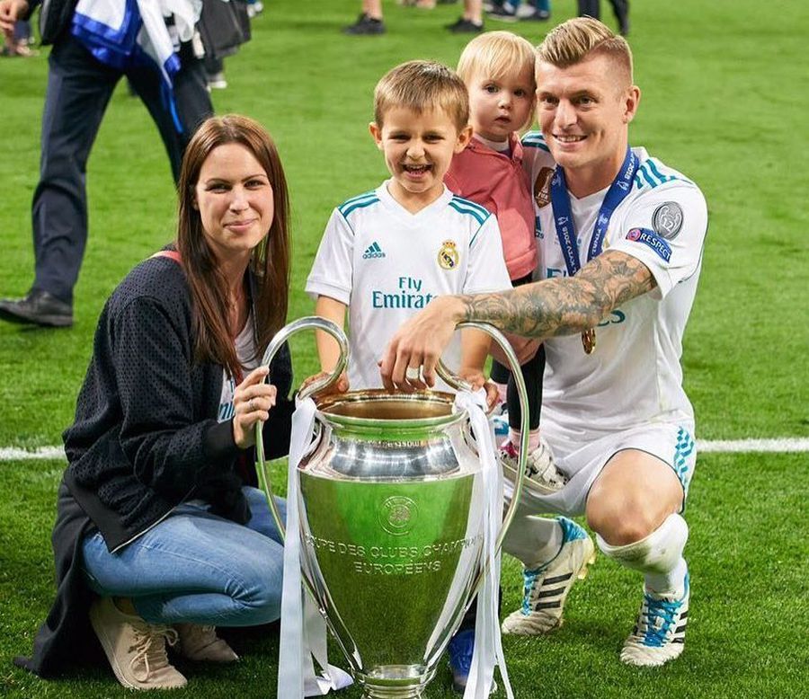 Kroos, cu gândul la soție înainte de finala CM: „N-am dormit deloc bine” + Când s-a îmbătat rău cu tequila și despre ce jucător spune: „Să vină, Madridul deja îl adoră”