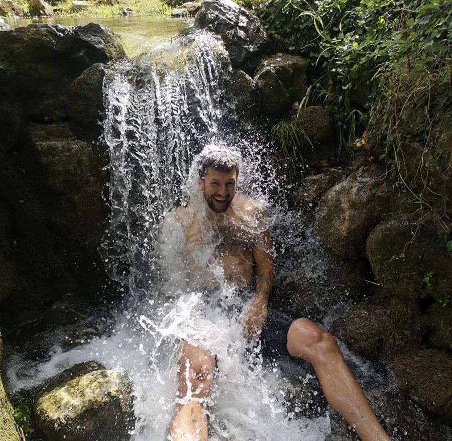 Relaxare în natură FOTO: Arhiva personală Ce a remarcat un bosniac, Andrija Stipanović, baschetbalist exponenţial la U-BT Cluj, în România: „Dacă ați avea și drumuri, ați fi ca în Occident”