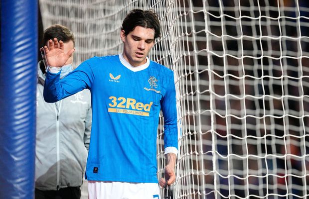 Rangers i-a găsit înlocuitor lui Ianis Hagi: vine un jucător de la Manchester United!