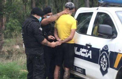 Colegul lui Chiricheș, arestat pentru port ilegal de armă! Voia să intre cu pistolul pe stadion