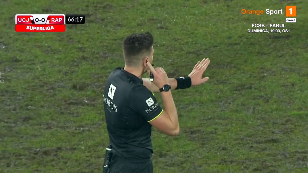 Greșeală imensă de arbitraj în U Cluj - Rapid » Verdictul specialistului: „Una dintre cele mai clare lovituri de la 11 metri. Ori sunt prieteni, ori...”