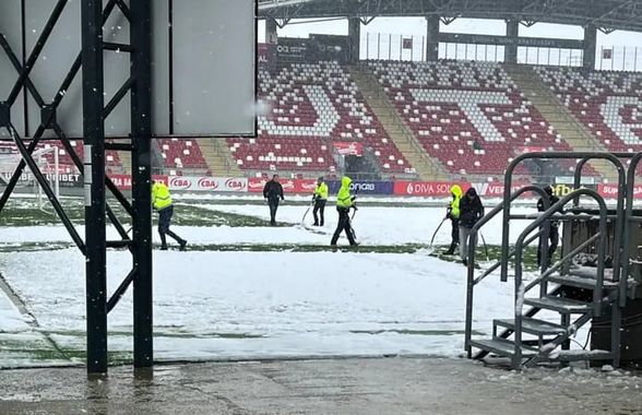 Ninge și vine înghețul » Emoții cu gazonul cu mai puțin de 24h înaintea partidei din Superliga