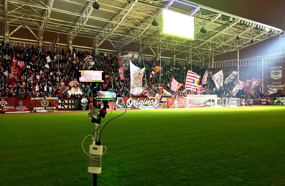 Moment inedit pregătit de galerie fotbaliștilor rapidiști la pauza meciului » „Teleportați” pe Arena Națională