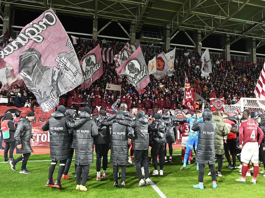 Galeria Rapidului nu va trăi, probabil, momentul în care să fie salutată de Stanciu în postura de jucător alb-vișiniu Stanciu - Genoa, mariaj terminat! Câți bani așteaptă Dan Șucu pentru a-i da drumul imediat căpitanului naționalei + De ce Rapid are șanse zero să-l aducă