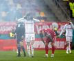 Alexandru Albu / Dinamo - Rapid, întrerupt 2 minute și 50 de secunde pentru o „rachetă” aruncată pe teren (foto: Raed Krishan/GSP)
