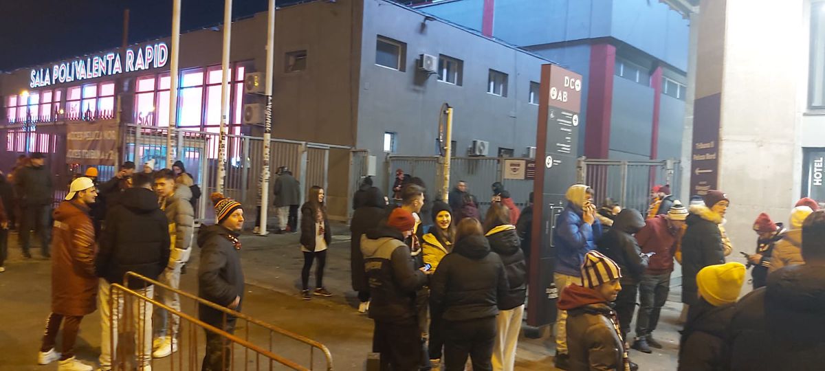 Ce s-a întâmplat pe arena din Giulești, după Dinamo - Rapid. Jucătorii au celebrat alături de fani succesul din derby