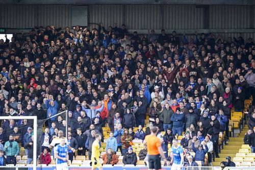 Fani în timpul meciului Port Vale - Portsmouth / Foto: Imago Images