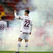 Cristian Săpunaru / Dinamo - Rapid, întrerupt 2 minute și 50 de secunde pentru o „rachetă” aruncată pe teren (foto: Raed Krishan/GSP)