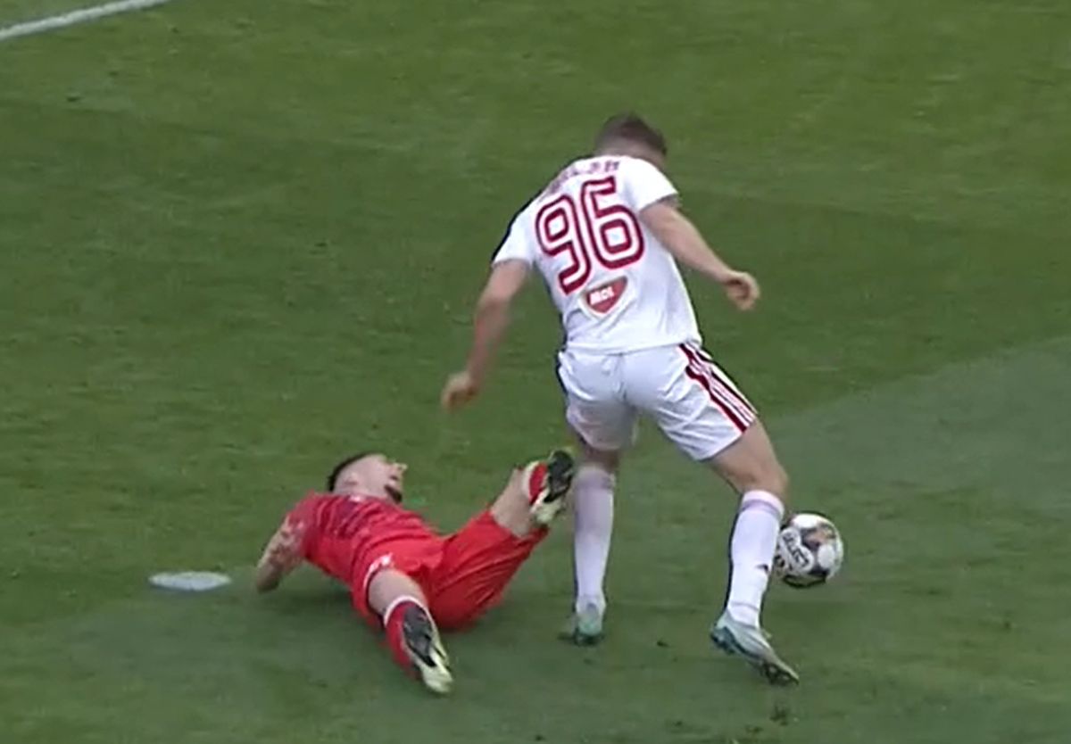Simulare penibilă în Superliga » Doar „centralul” a văzut penalty