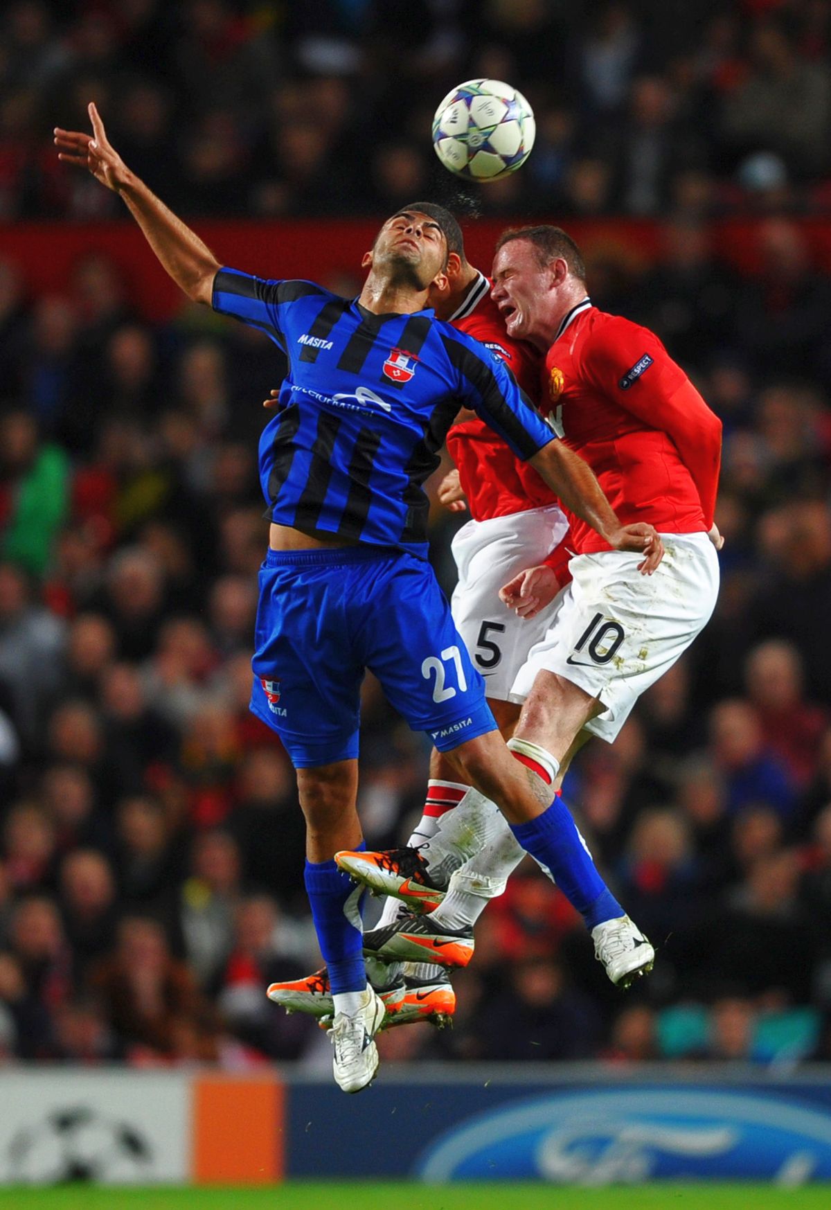 „Sincer, credeam că luăm multe” » Românul care a înfruntat un Manchester United stelar pe Old Trafford: “M-a luat cu tot cu minge. Apoi m-au fluierat la orice atingere!”