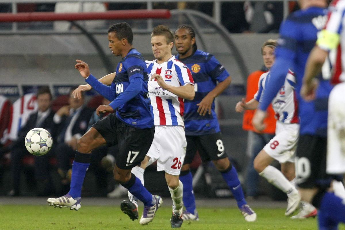 Oțelul și Marius Pena versus Manchester United în 2011