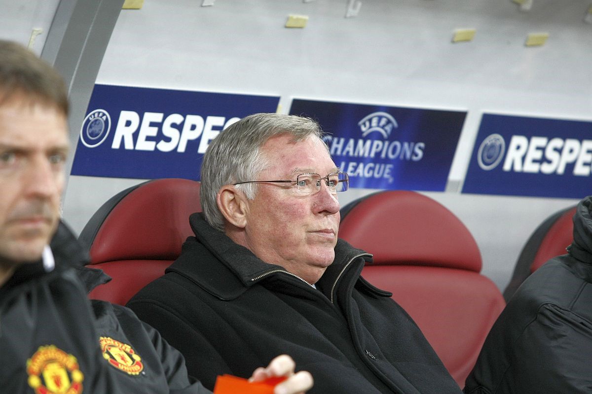 Oțelul și Marius Pena versus Manchester United în 2011