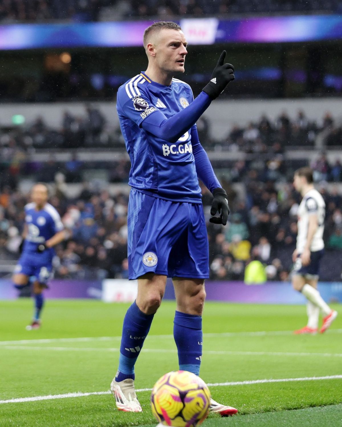 Jamie Vardy i-a „înţepat” pe fanii lui Tottenham » Gestul controversat prin care a sărbătorit golul