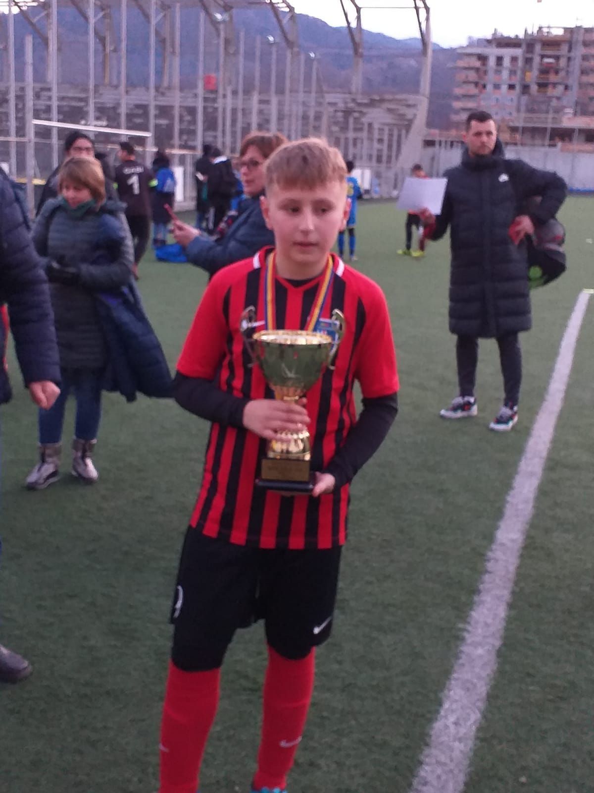 Sebastian Burlacu, pariul lui Fabregas la Como: „Am primit «botezul» în vestiar împreună cu Belotti” + Suma istorică din contractul cu LPS Suceava