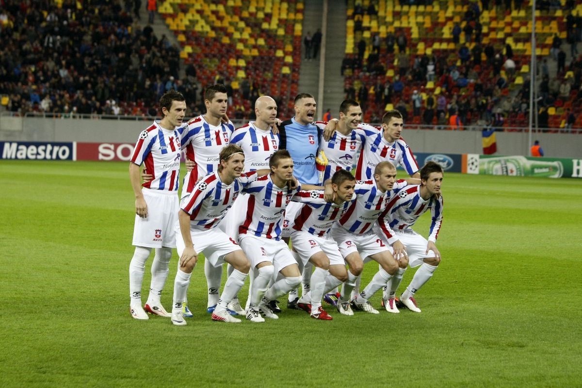 Oțelul și Marius Pena versus Manchester United în 2011