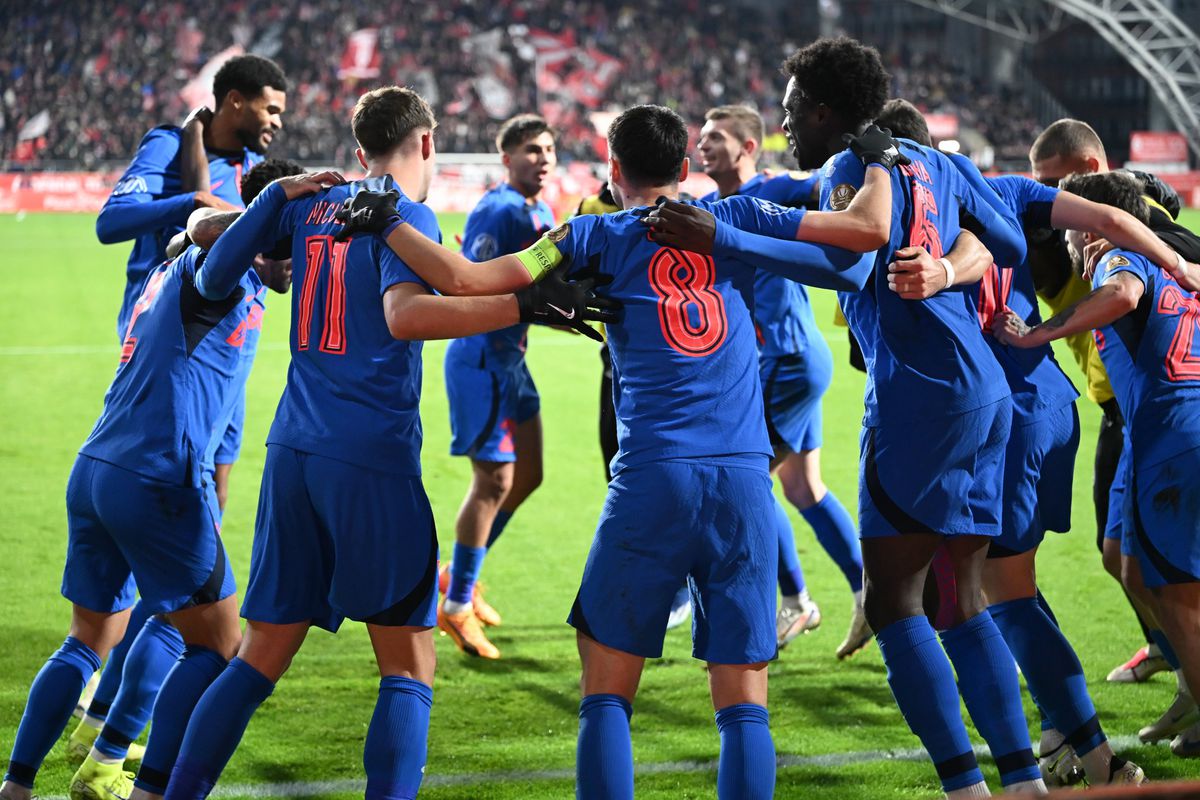 UTA - FCSB 0-1 » Szabolcs Kovacs îi ajută pe roș-albaștri să egaleze liderul! Meci decis de un penalty inventat